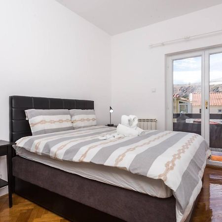 Apartments Bernardeta 2 巴斯卡 外观 照片