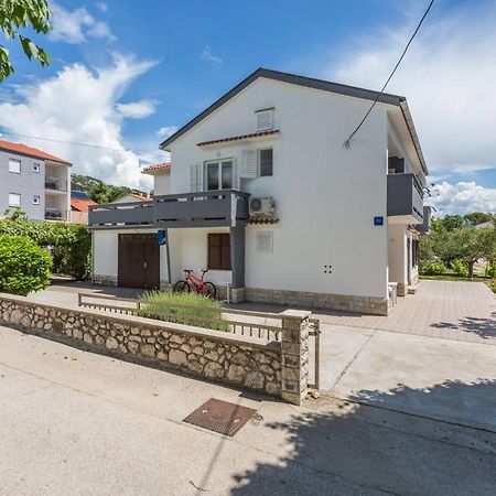 Apartments Bernardeta 2 巴斯卡 外观 照片