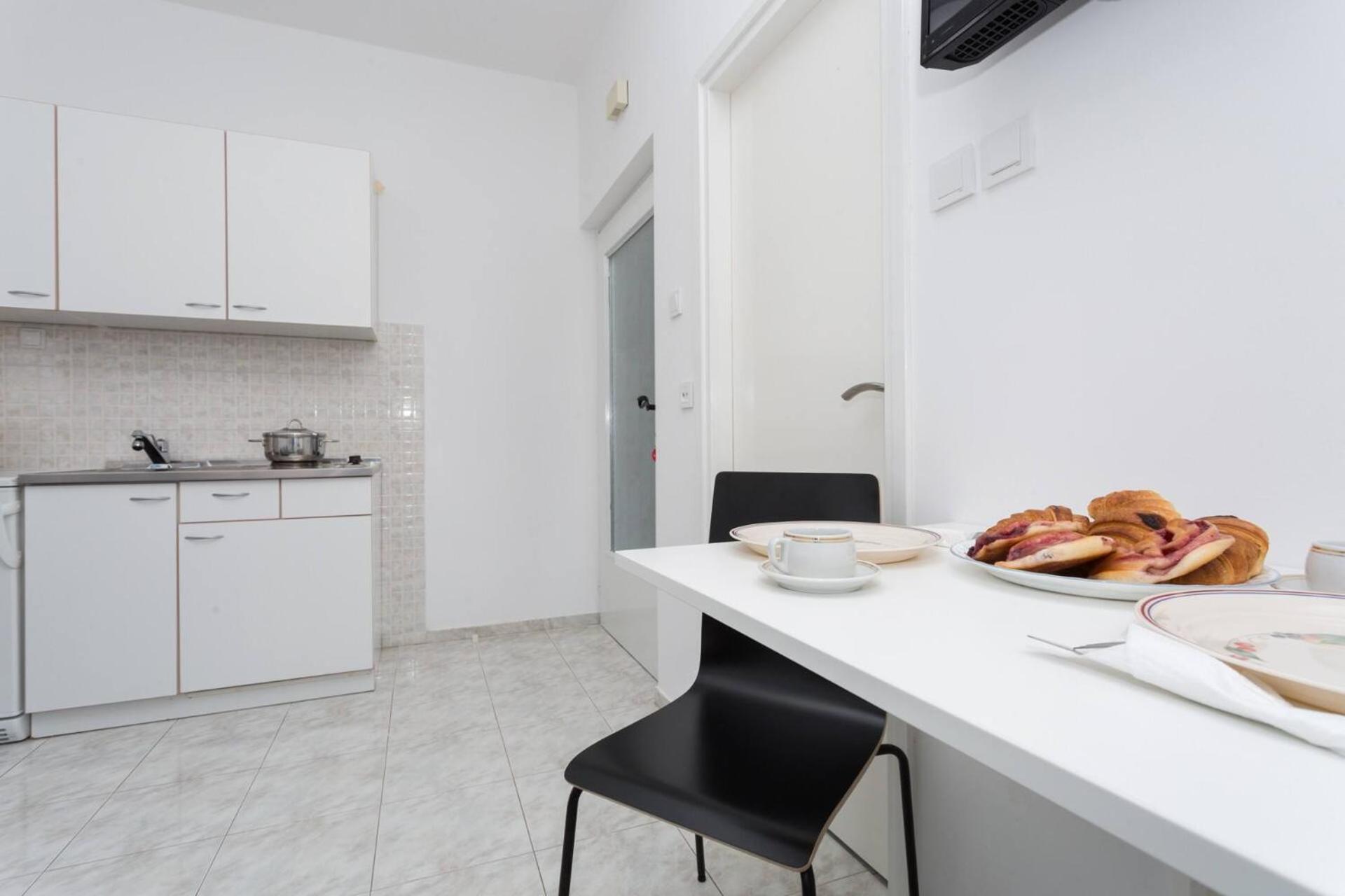 Apartments Bernardeta 2 巴斯卡 外观 照片
