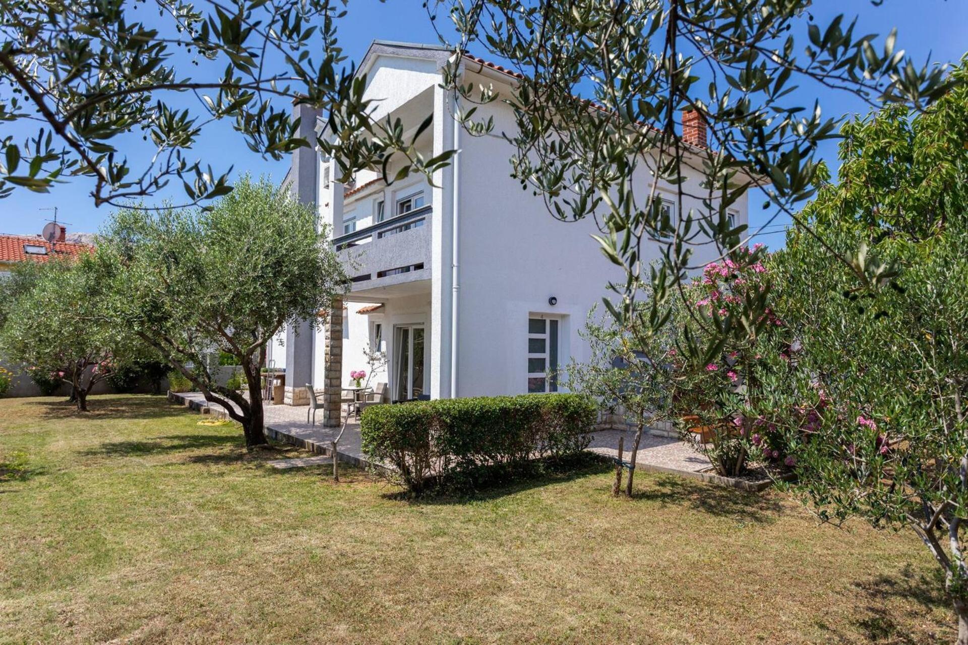 Apartments Bernardeta 2 巴斯卡 外观 照片