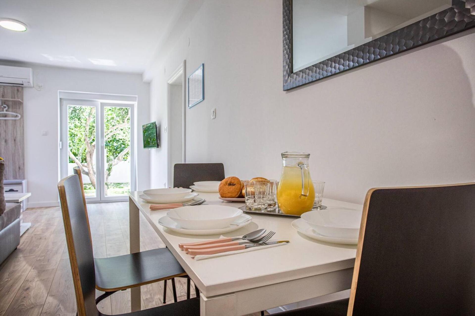 Apartments Bernardeta 2 巴斯卡 外观 照片